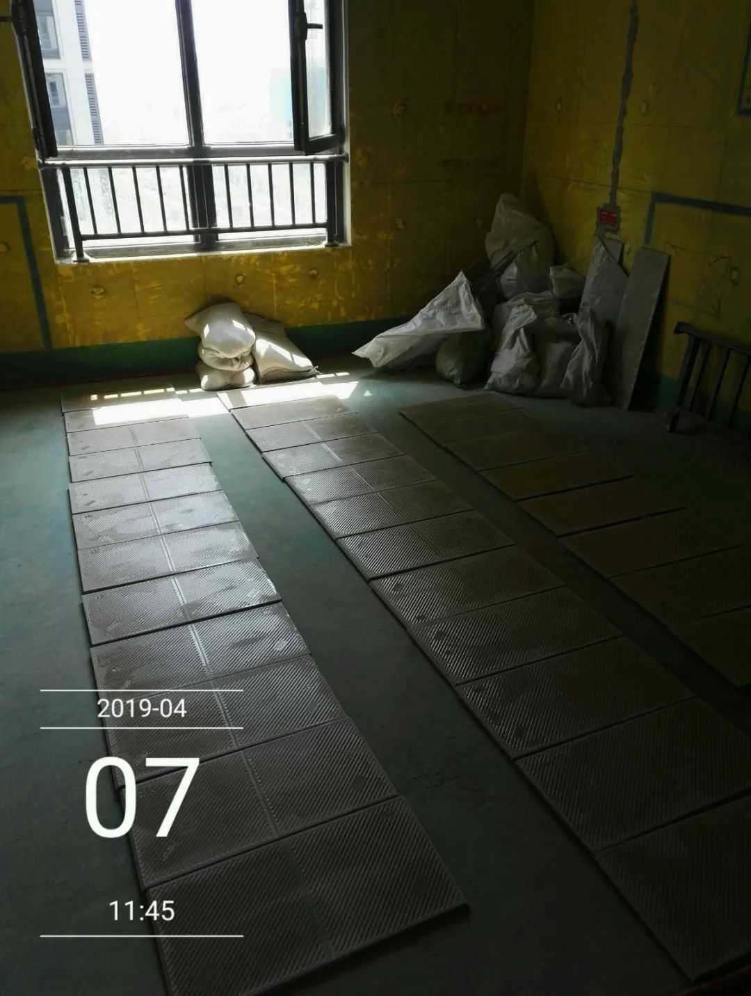 孟憲濤_保利國(guó)際社區(qū)115㎡現(xiàn)代北歐--簡(jiǎn)潔明亮之家，一人獨(dú)居太愜意！30工地一覽