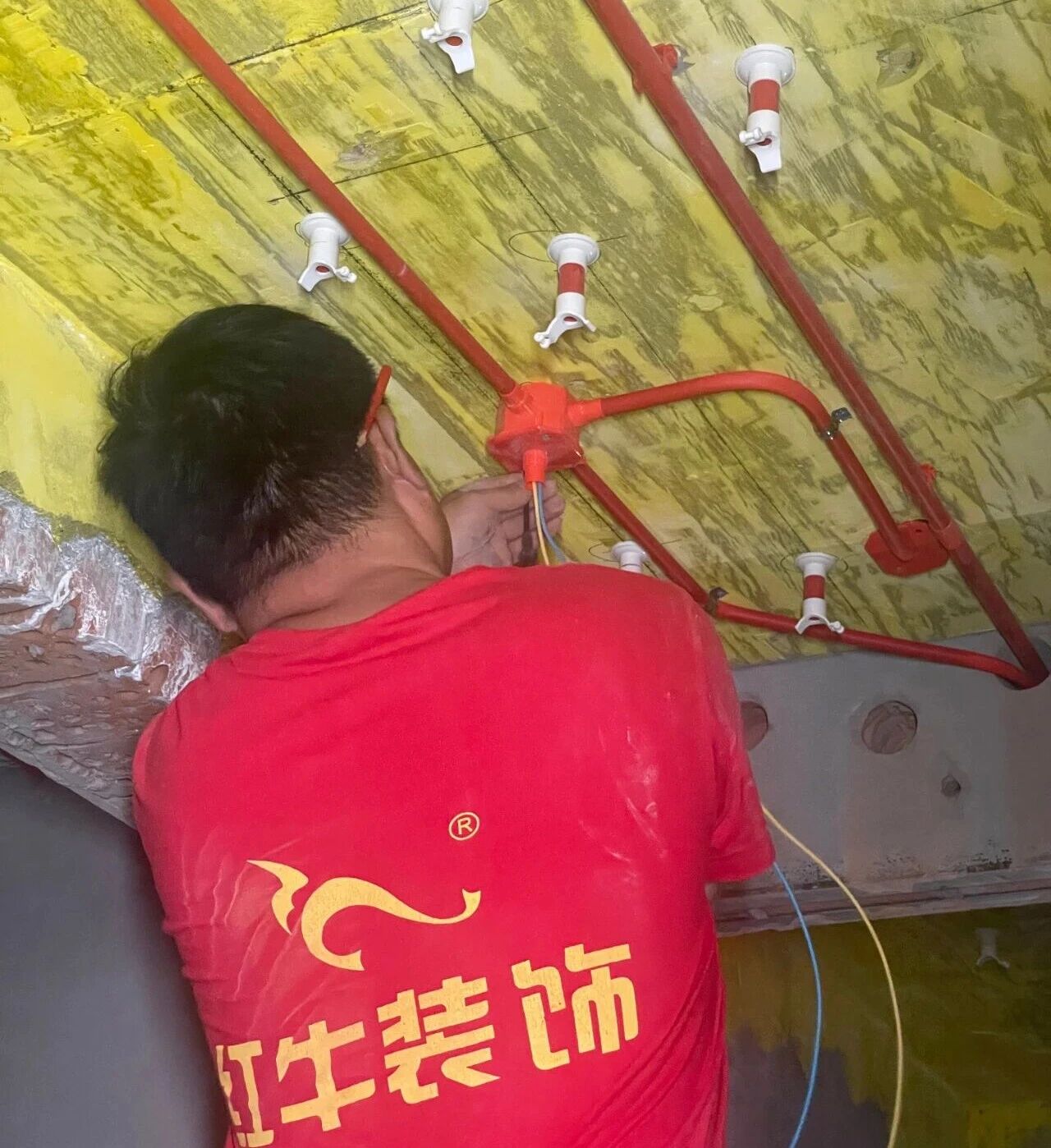 設(shè)計(jì)師工地巡檢，用腳步丈量細(xì)節(jié)，護(hù)航效果完美落地！03