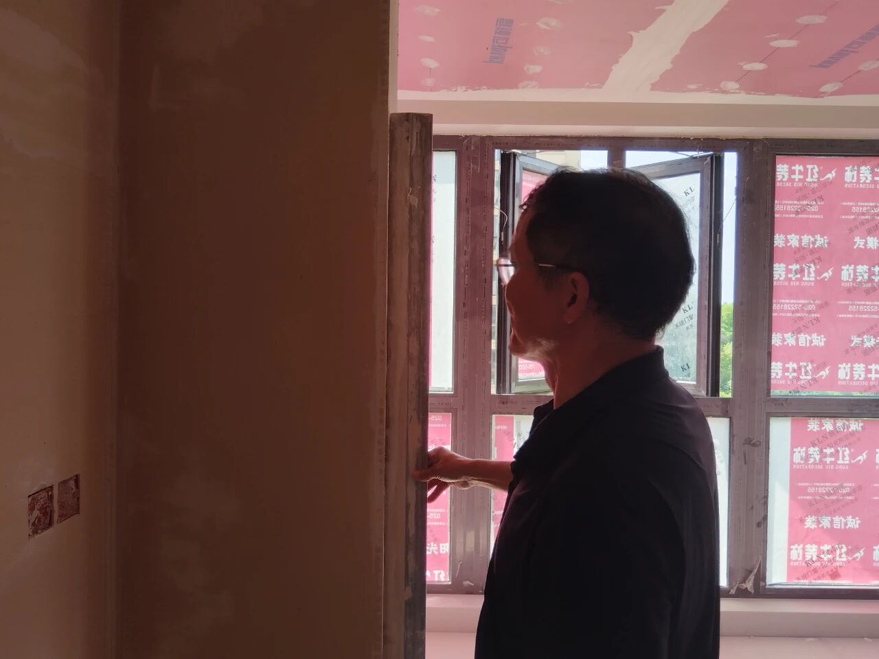 設(shè)計(jì)師工地巡檢，用腳步丈量細(xì)節(jié)，護(hù)航效果完美落地！07