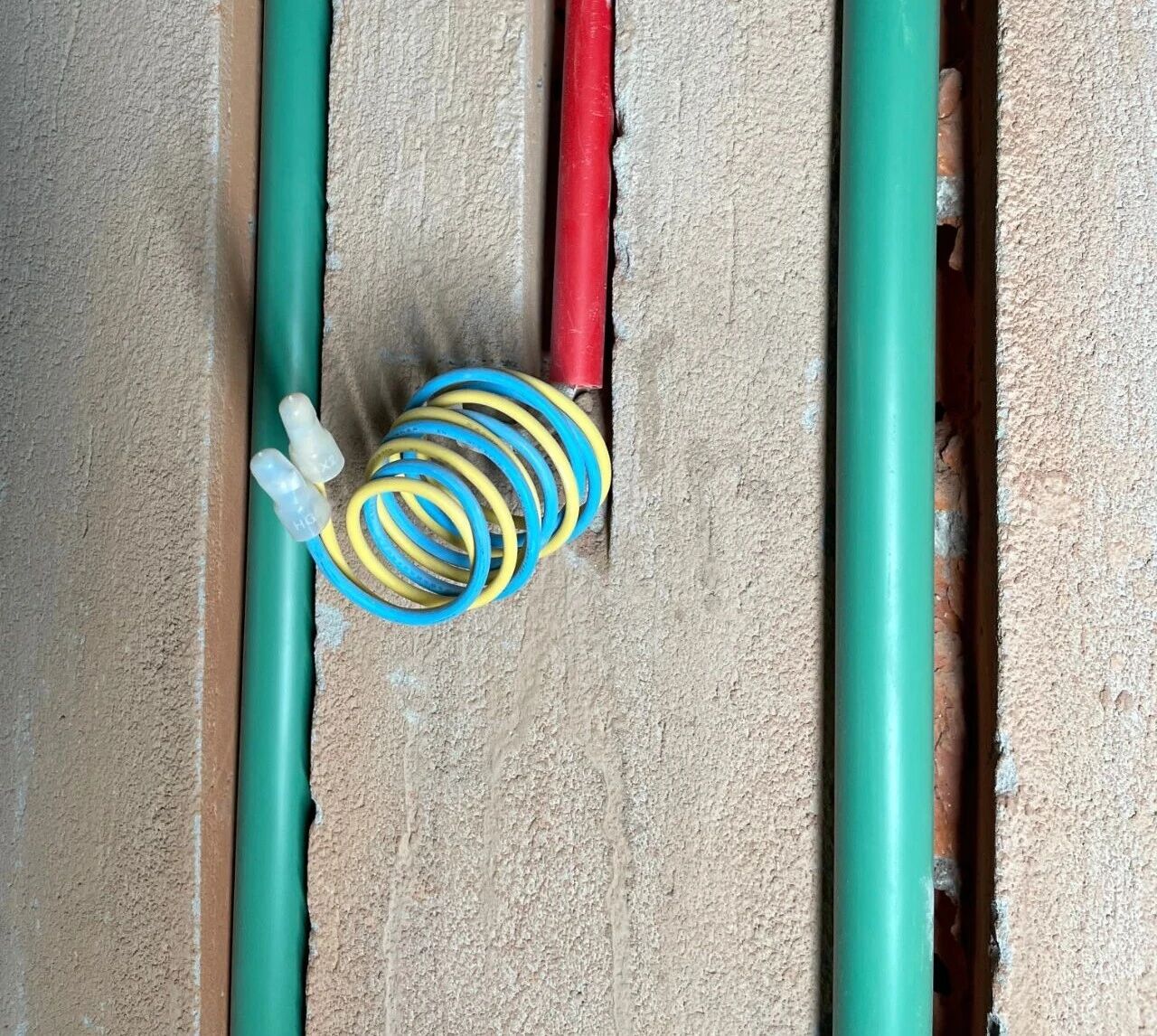 差別真的太大了！南京紅牛裝飾標(biāo)準(zhǔn)化水電工藝vs非正規(guī)／熟人施工隊(duì)的水電工藝！14