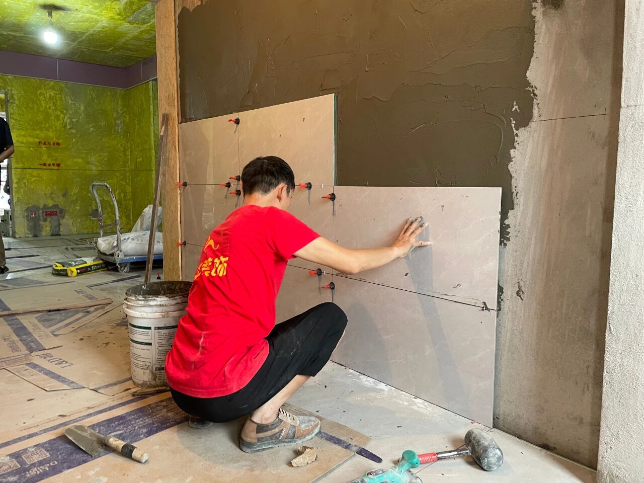 工地巡檢：雙節(jié)同慶，品質(zhì)同行，嚴(yán)把每一道工序，用心守護(hù)夢(mèng)想家！12