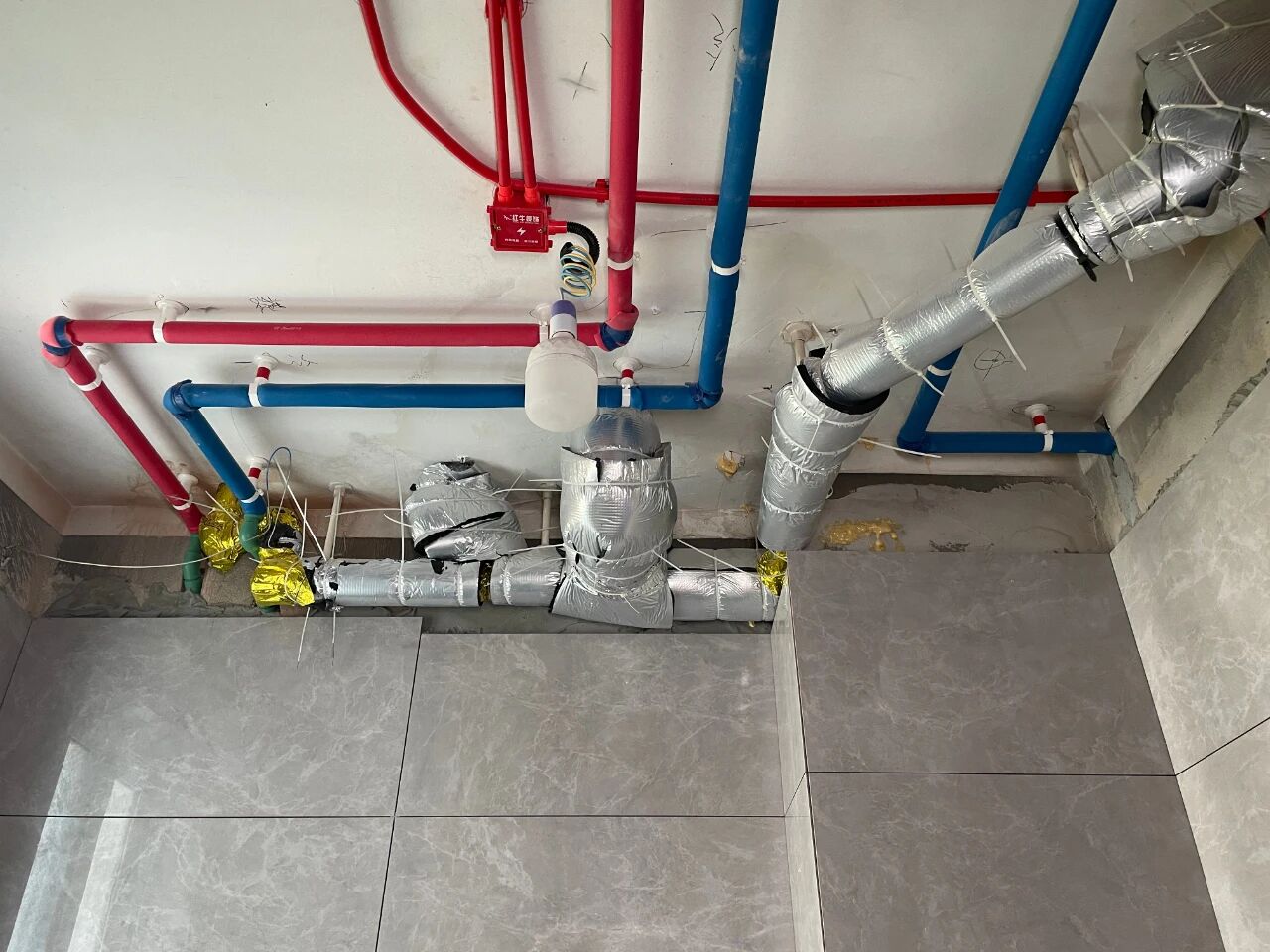 工地突擊巡檢｜嚴(yán)把每一處細(xì)節(jié)，用心守護每一份安心！03